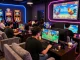 Exciting OKE179 online gambling experience with players enjoying Thomo chicken fights and casino games in a vibrant setting.